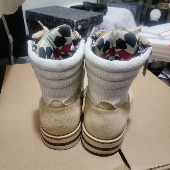 CHANEL Suede Tan Boots - Picture 3 of 6